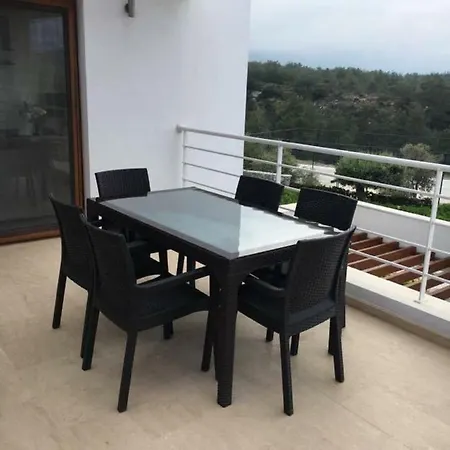 アパート Sea View 2 Bedroom Penthouse Kharcha